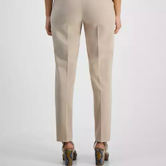 NWOT 18W Worthington Stretch light gray side zip & button trousers with pockets - Picture 3 of 16